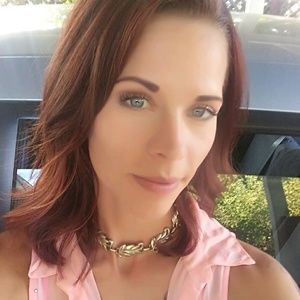 Meet your Posher, Carin